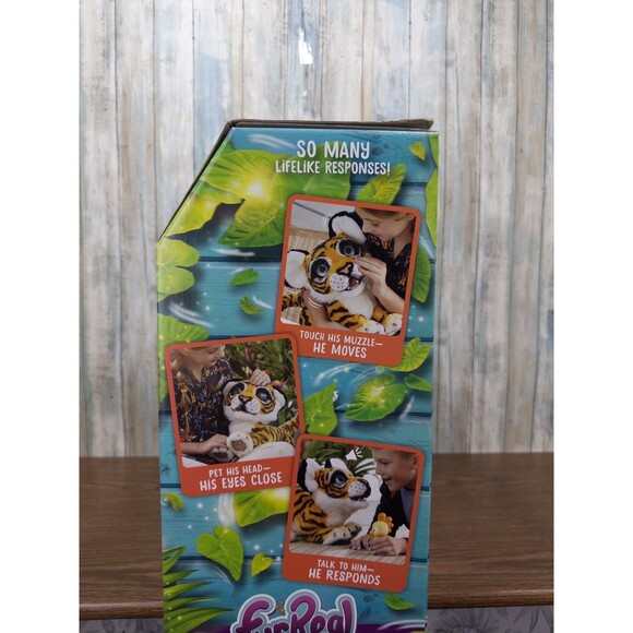 FurReal Roarin' Tyler Playful Tiger Interactive Plush 100+ Sounds New - Picture 5 of 9